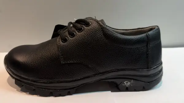 SPL 511 Ladies Lace-Up Air-Max safety shoe by SPL India