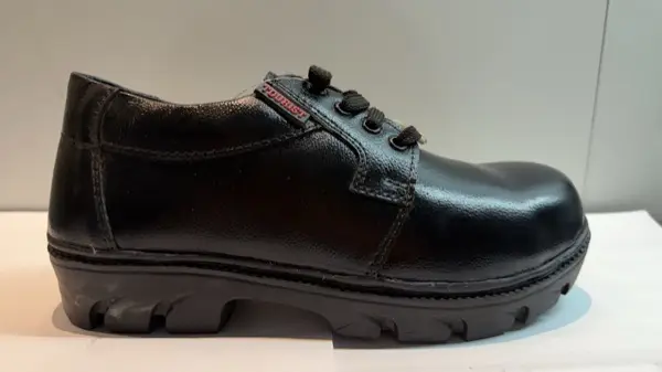 SPL 520 Low-Ankle Heavy Tread safety shoe by SPL India